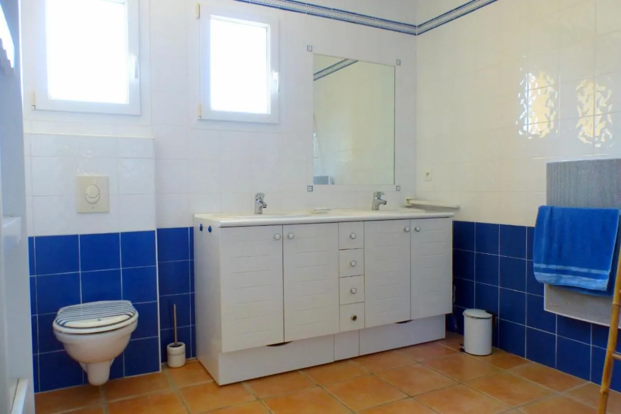 Spacious And Bright House With Swimming Pool Bandol France