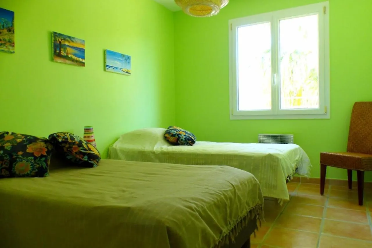 Prázdninový dům Spacious And Bright House With Swimming Pool Bandol