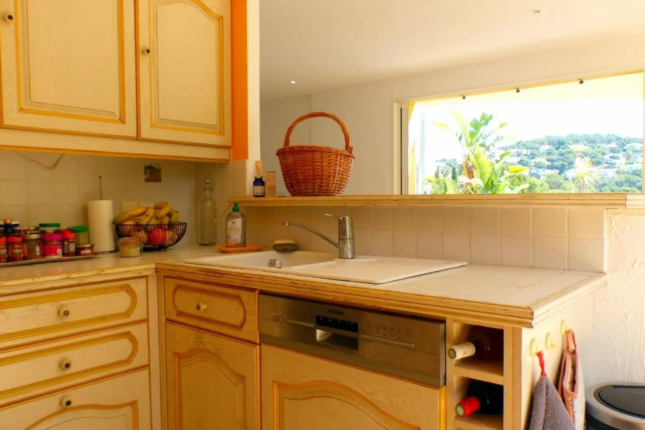 Spacious And Bright House With Swimming Pool Bandol France